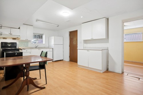 585 65Th Avenue W, Vancouver, BC 