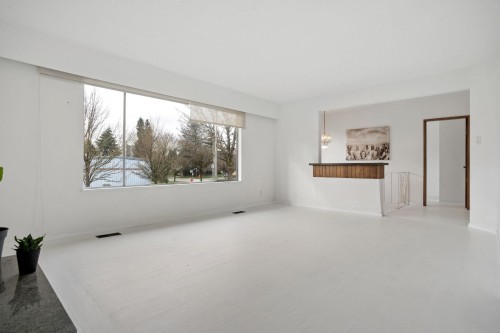 585 65Th Avenue W, Vancouver, BC 