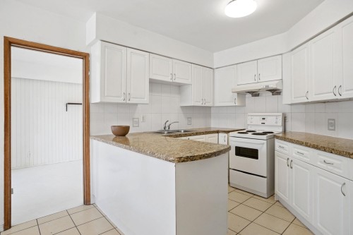 585 65Th Avenue W, Vancouver, BC 