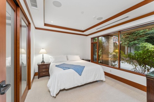 3673 Sunset Lane, West Vancouver, BC 