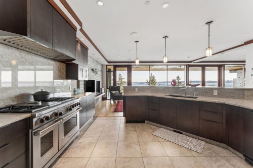 3673 Sunset Lane, West Vancouver, BC 