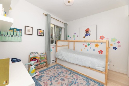 5700 Trident Avenue, Sechelt, BC 