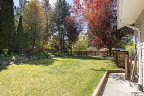 5700 Trident Avenue, Sechelt, BC 