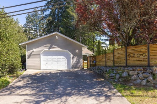 5700 Trident Avenue, Sechelt, BC 