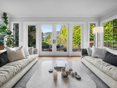 5478 Greenleaf Road, West Vancouver, BC 