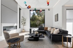 1200 Bedford Court  North Vancouver, BC V7R 1L2