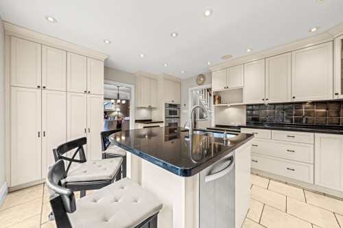 5790 Alma Street, Vancouver, BC 