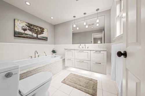 5790 Alma Street, Vancouver, BC 