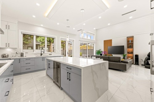 6699 Azure Road, Richmond, BC 