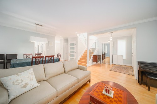 2726 42Nd Avenue W, Vancouver, BC 