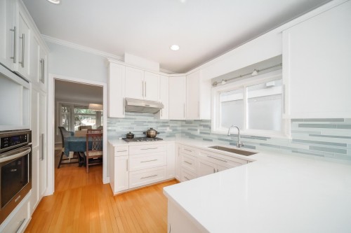 2726 42Nd Avenue W, Vancouver, BC 