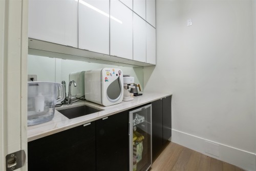 6109 Highbury Street, Vancouver, BC 