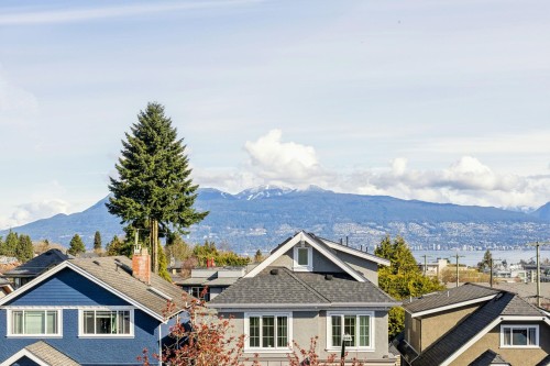 1-3642 West 20Th Avenue, Vancouver, BC 