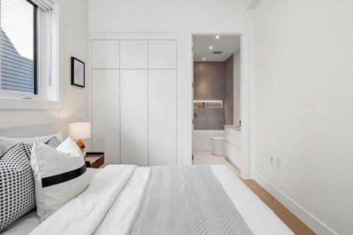 1-3642 West 20Th Avenue, Vancouver, BC 