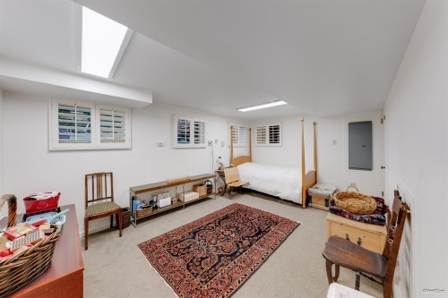 670 Montroyal Boulevard, North Vancouver, BC 
