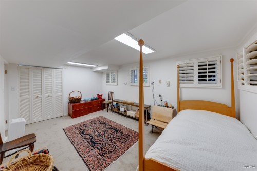 670 Montroyal Boulevard, North Vancouver, BC 