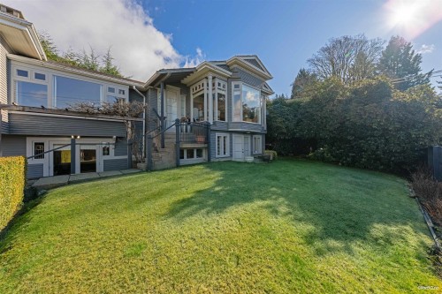 670 Montroyal Boulevard, North Vancouver, BC 