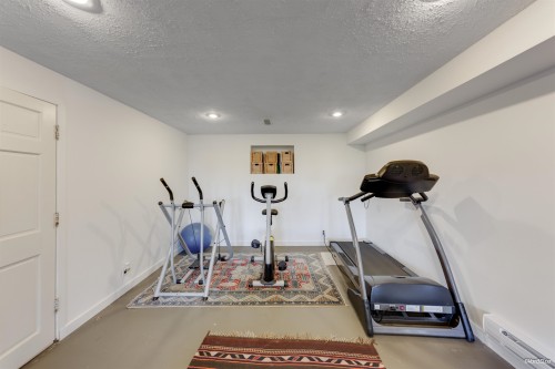 670 Montroyal Boulevard, North Vancouver, BC 