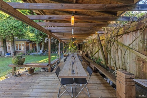 670 Montroyal Boulevard, North Vancouver, BC 