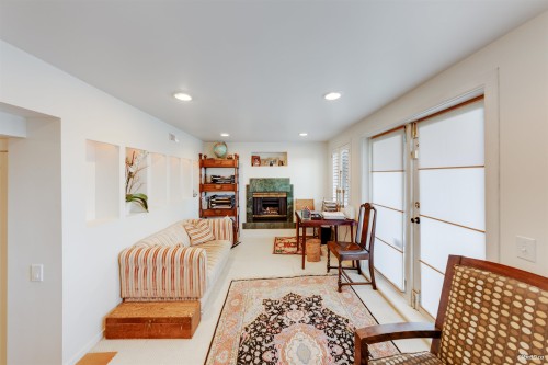 670 Montroyal Boulevard, North Vancouver, BC 
