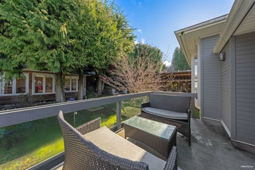 670 Montroyal Boulevard, North Vancouver, BC 