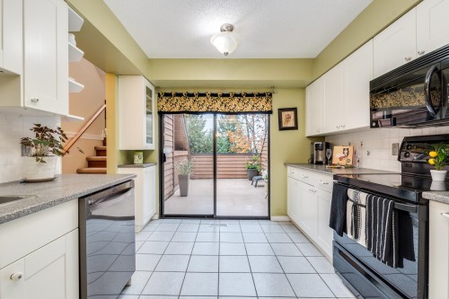 507 Cambridge Way, Port Moody, BC 