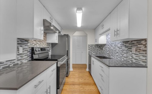 104-1641 Woodland Drive  Vancouver, BC V5L 3S9