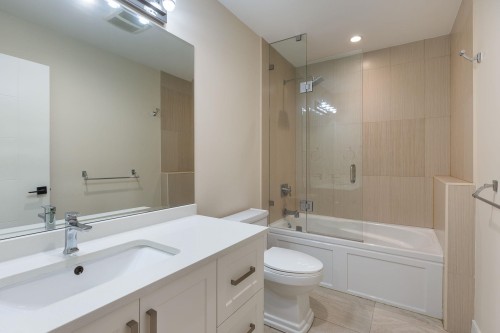 839 20Th Street W, North Vancouver, BC 