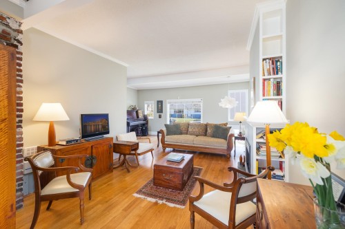 4491 Harriet Street, Vancouver, BC 