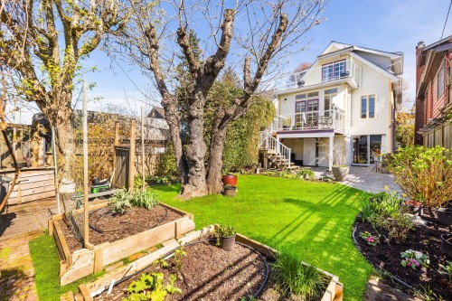 4491 Harriet Street, Vancouver, BC 