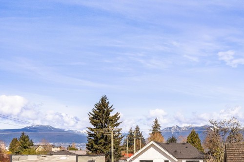 4491 Harriet Street, Vancouver, BC 