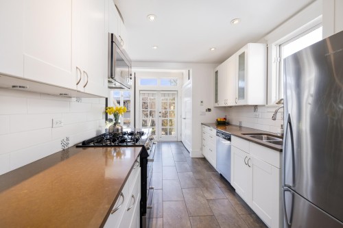 4491 Harriet Street, Vancouver, BC 