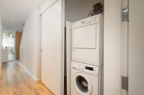 2216 Willow Street, Vancouver, BC 