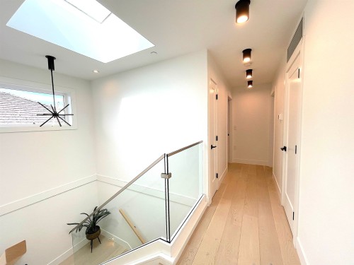 1633 Marine Drive Se, Vancouver, BC 