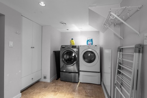 4405 9Th Avenue W, Vancouver, BC 
