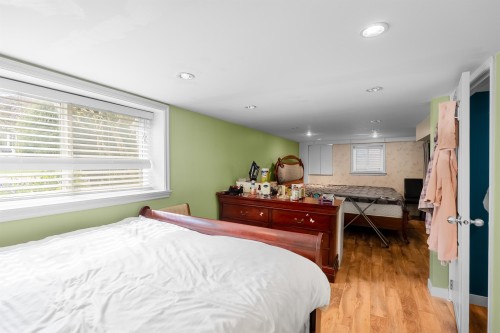4405 9Th Avenue W, Vancouver, BC 
