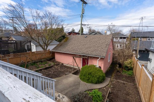 4405 9Th Avenue W, Vancouver, BC 