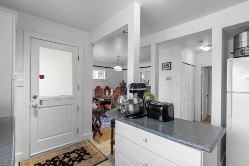 4405 9Th Avenue W, Vancouver, BC 