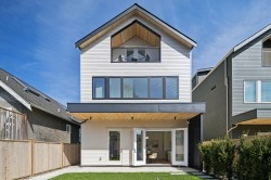 2-3648 West 20th Avenue  Vancouver, BC V6S 1E8