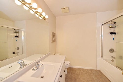 6343 Crescent Place, Delta, BC 