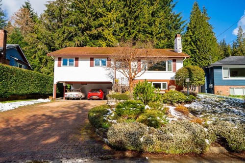 4651 Valley Road  North Vancouver, BC V7K 2M1