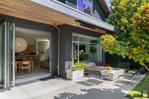 3156 13Th Avenue W, Vancouver, BC 