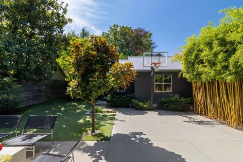 3156 13Th Avenue W, Vancouver, BC 