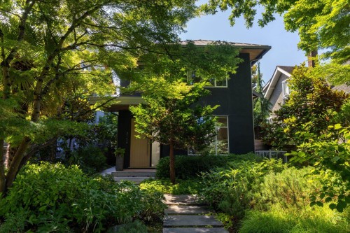 3156 13Th Avenue W, Vancouver, BC 