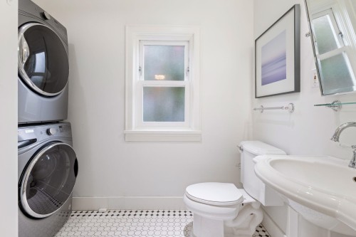 2907 30Th Avenue W, Vancouver, BC 