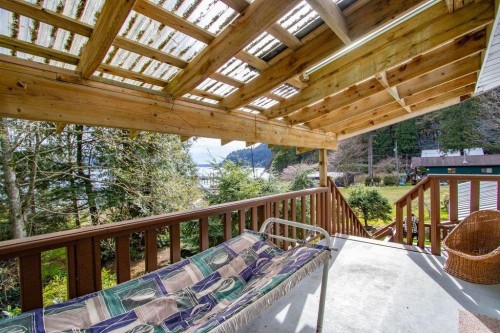 26 Brighton Beach, North Vancouver, BC 