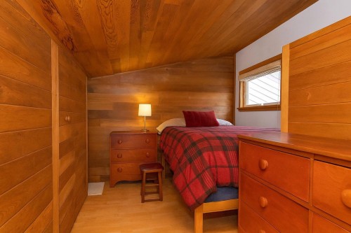26 Brighton Beach, North Vancouver, BC 