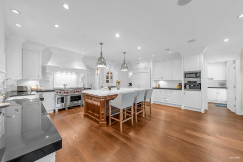 2913 Altamont Crescent, West Vancouver, BC 