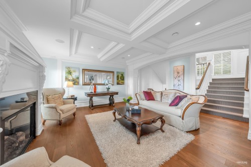 2913 Altamont Crescent, West Vancouver, BC 