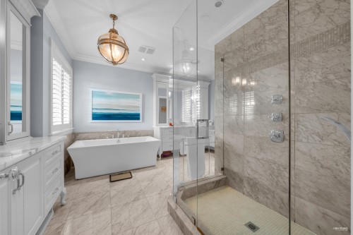 2913 Altamont Crescent, West Vancouver, BC 